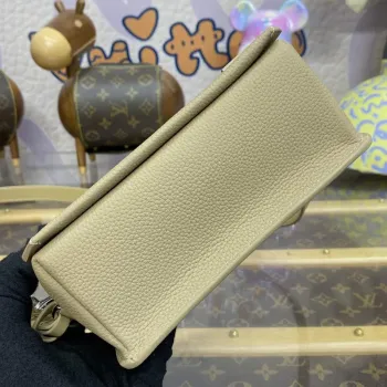 LV M82281 Louis Vuitton Fastline Wearable Wallet Sage