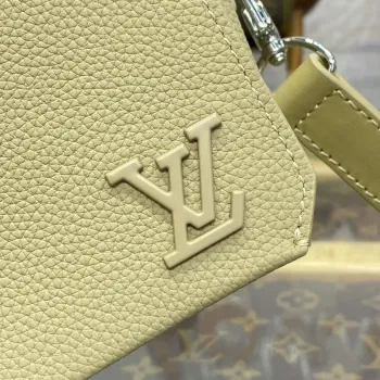 LV M82281 Louis Vuitton Fastline Wearable Wallet Sage