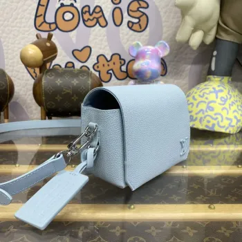 LV M82804 Louis Vuitton Fastline Wearable Wallet Cloud Blue