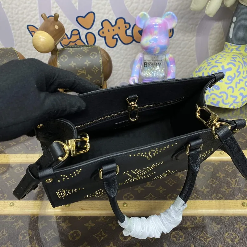 LV M46733 Louis Vuitton OnTheGo PM Kabelka Černá