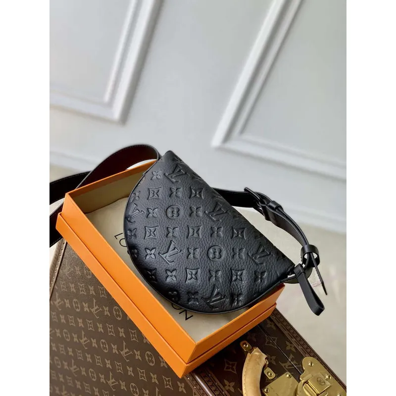 LV M23835 Louis Vuitton LV Moon Crossbody Černá