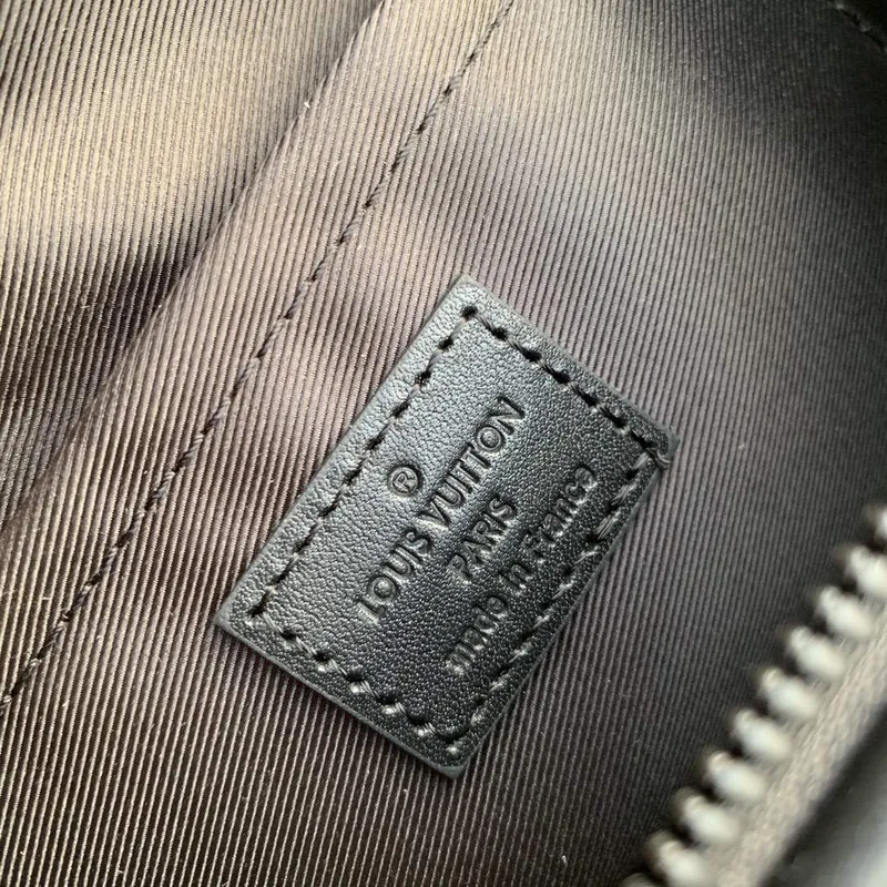 LV M23835 Louis Vuitton LV Moon Crossbody Černá