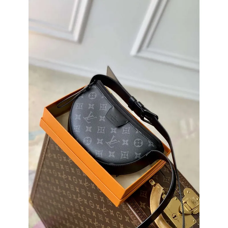 LV M23835 Louis Vuitton LV Moon Crossbody Monogram Černá