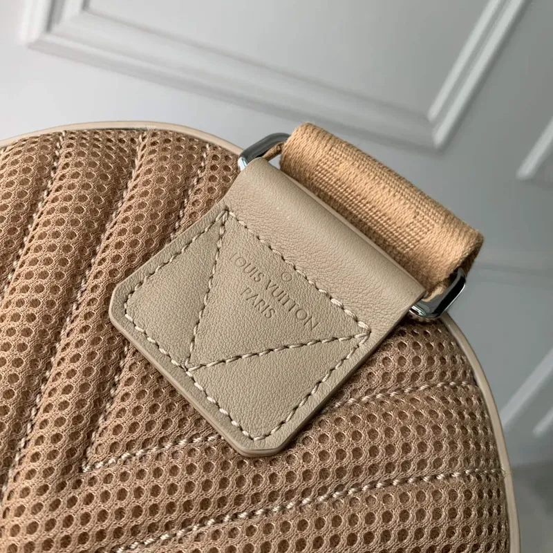 LV M23765 Louis Vuitton Pilot Slingbag Sable Beige
