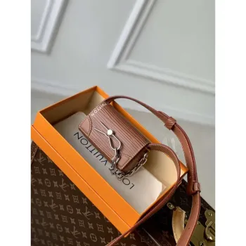 LV M23837 Louis Vuitton Micro Steamer Wallet Hnědá