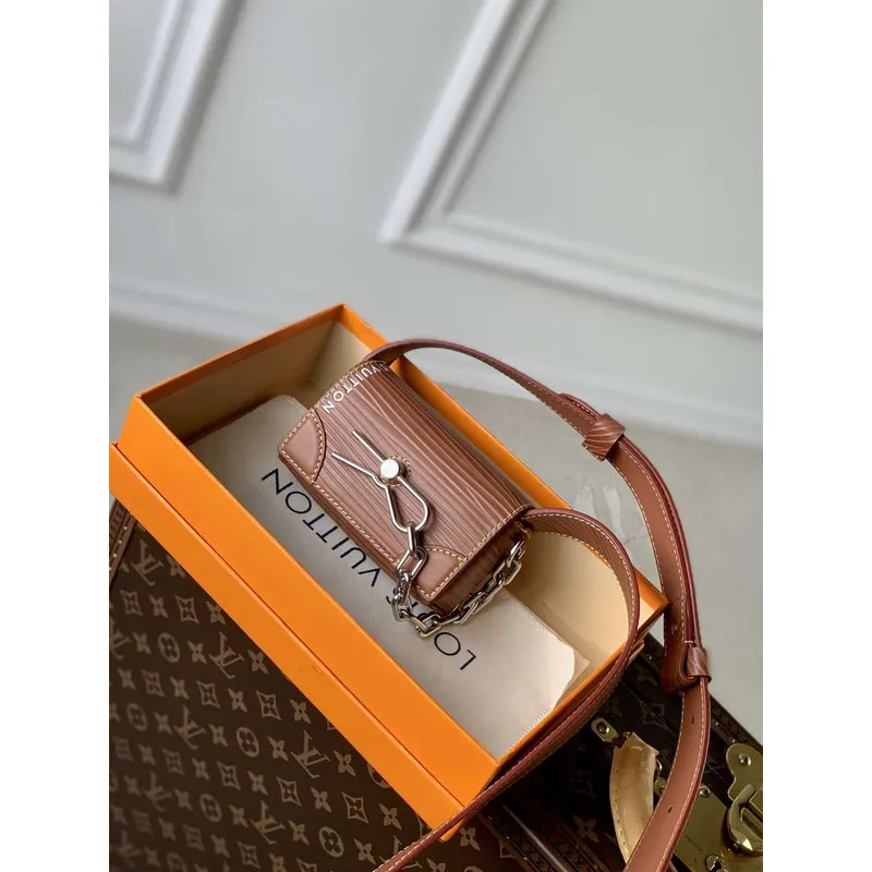 LV M23837 Louis Vuitton Micro Steamer Wallet Hnědá