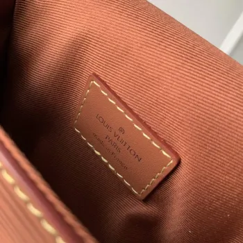 LV M23837 Louis Vuitton Micro Steamer Wallet Hnědá