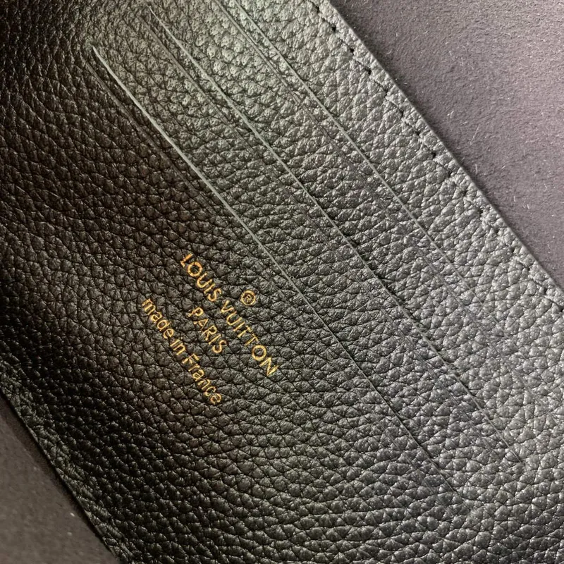 LV M82653 Louis Vuitton Ivy Wallet On Chain Černá