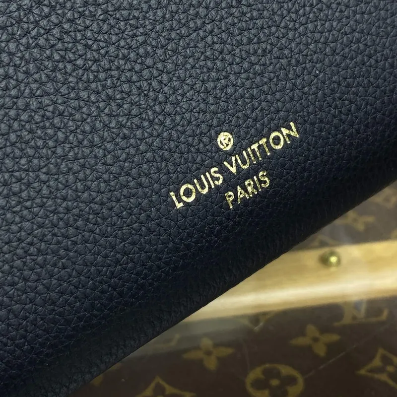 LV M22311 Louis Vuitton Lock & Go Kabelka Černá