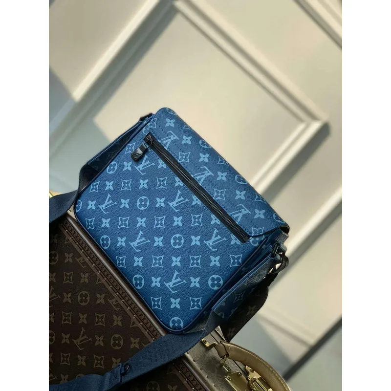 LV M23785 Louis Vuitton District PM Messenger Bag Atlantická modrá