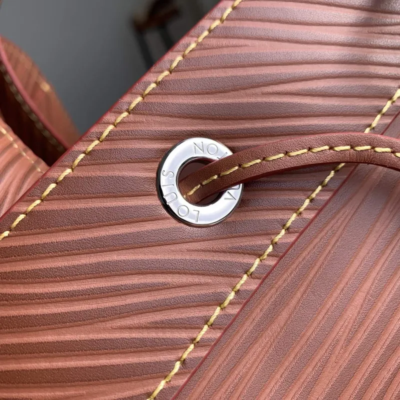 LV M23117 Louis Vuitton Maxi Noé Sling Bag Cognac