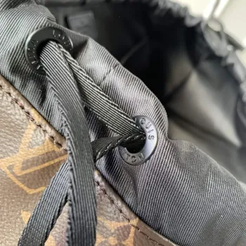 LV M46683 Batoh Louis Vuitton Montsouris