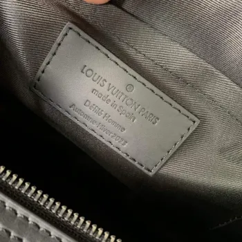 LV M23092 Louis Vuitton Soft Polochon Křížová taška Černá