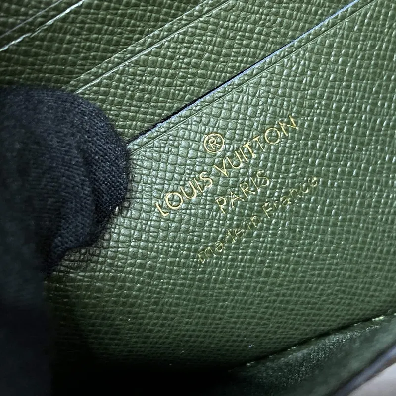 LV M80091 Louis Vuitton Félicie Strap & Go Bag Khaki Zelená