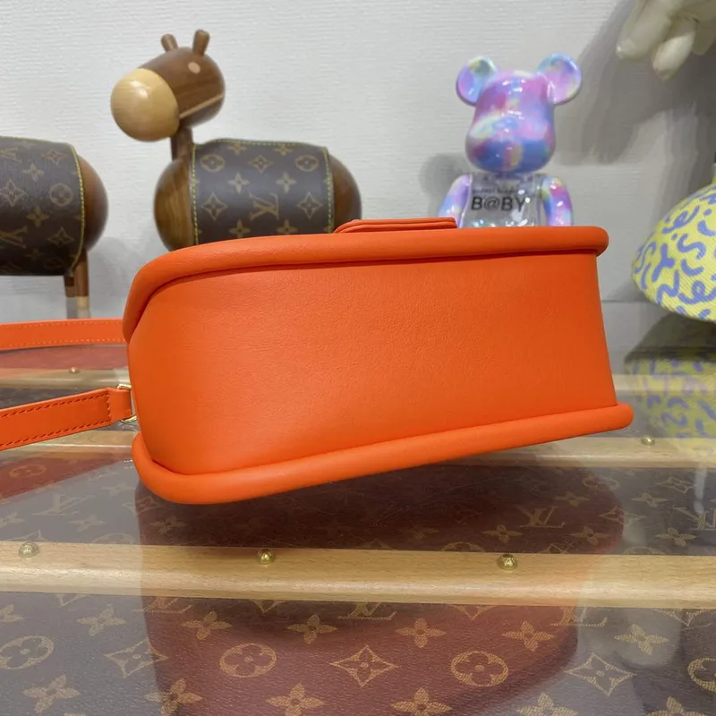 LV M22723 Louis Vuitton Taška Hide and Seek Oranžová