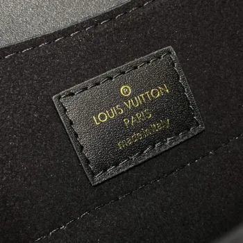 LV M22724 Louis Vuitton Taška Hide and Seek Černá