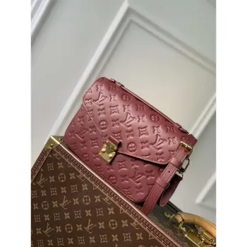 LV M41487 Louis Vuitton Pochette Métis Kabelka Vínově červená