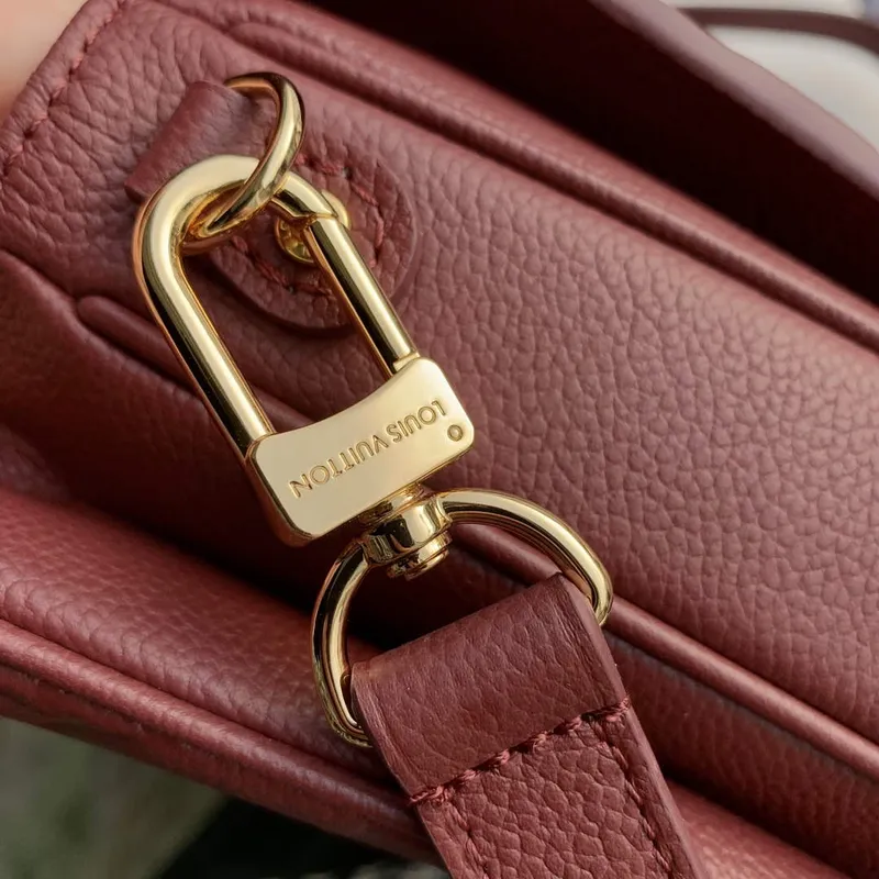 LV M41487 Louis Vuitton Pochette Métis Kabelka Vínově červená
