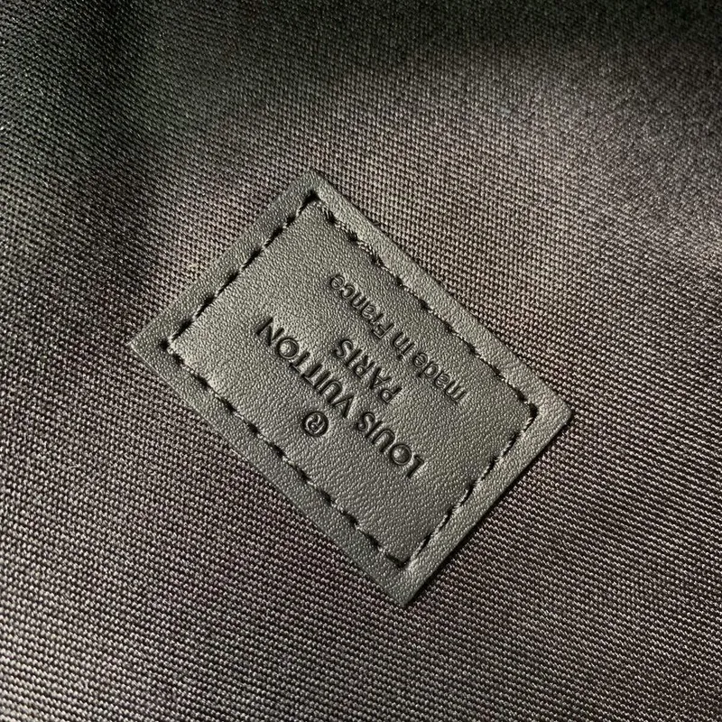 LV M82598 Louis Vuitton Pochette S Lock Hnědá