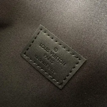 LV M82598 Louis Vuitton Pochette S Lock Černá