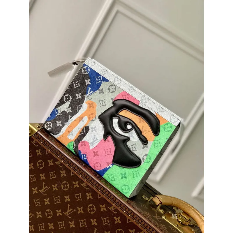 LV M82589 Louis Vuitton Pochette Voyage Bílá