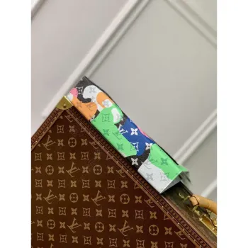 LV M82589 Louis Vuitton Pochette Voyage Bílá