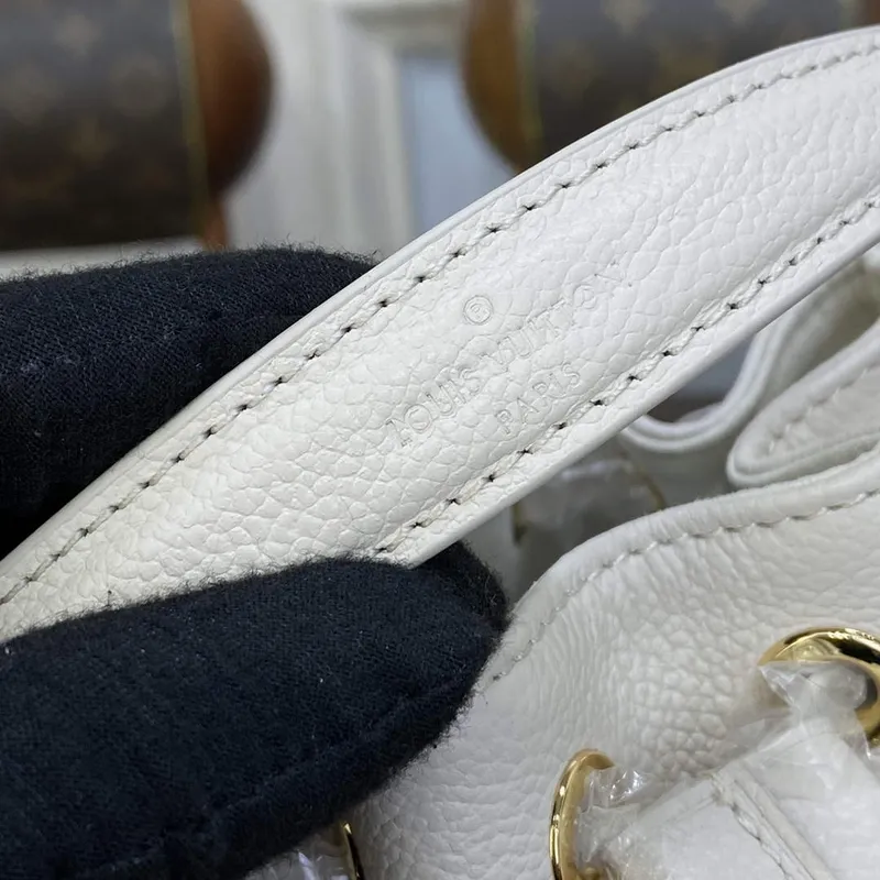 LV M23088 Louis Vuitton Nano Noé Kabelka Béžová