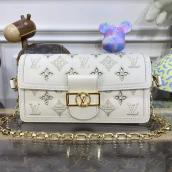LV M22955 Louis Vuitton Dauphine East West Kabelka Béžová