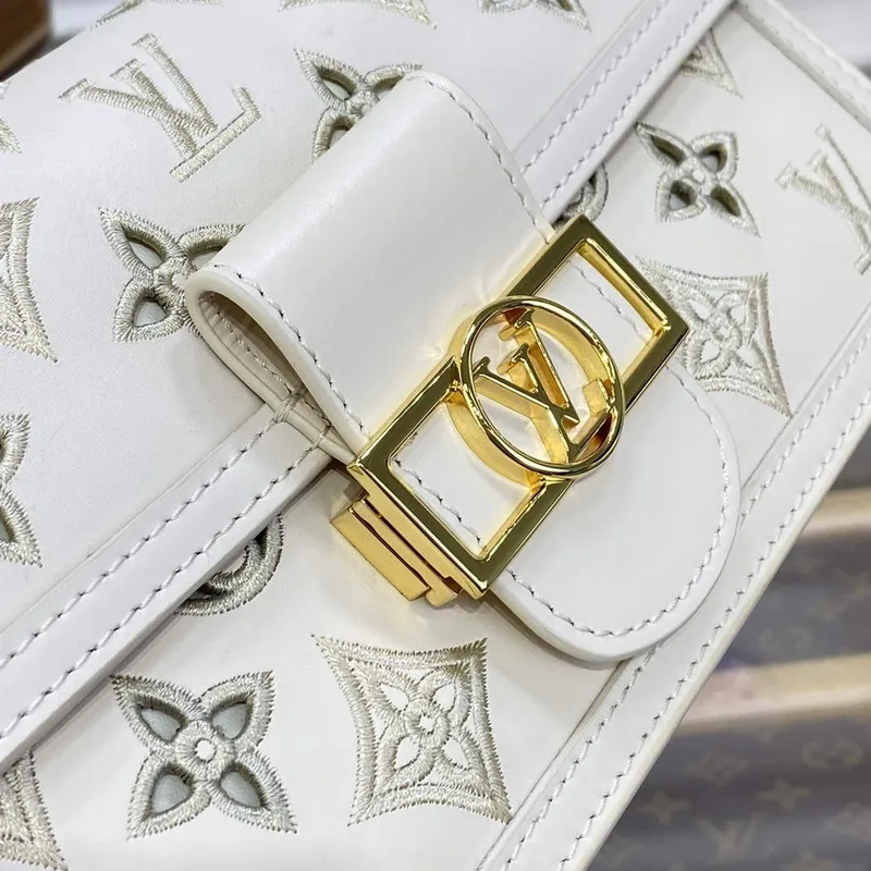 LV M22955 Louis Vuitton Dauphine East West Kabelka Béžová