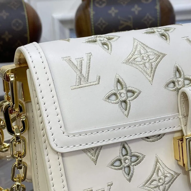 LV M22955 Louis Vuitton Dauphine East West Kabelka Béžová