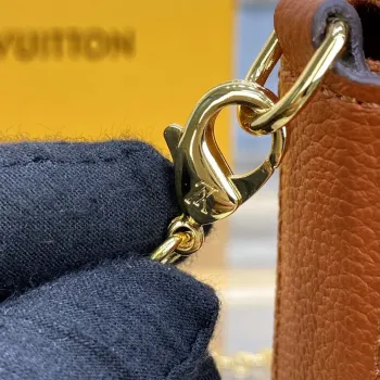 LV M82363 Louis Vuitton Felicie Pochette Monogram Empreinte Taška Hnědá