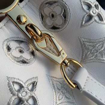 LV M22863 Louis Vuitton Capucines BB Kabelka Bílá