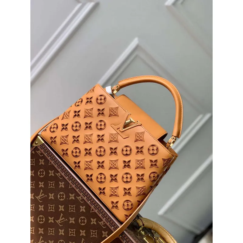 LV M22863 Louis Vuitton Capucines MM Kabelka Saffron Yellow