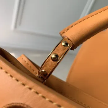LV M22863 Louis Vuitton Capucines BB Kabelka Saffron Yellow
