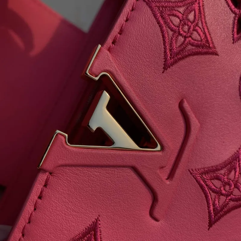 LV M22922 Louis Vuitton Capucines BB Kabelka Růžová