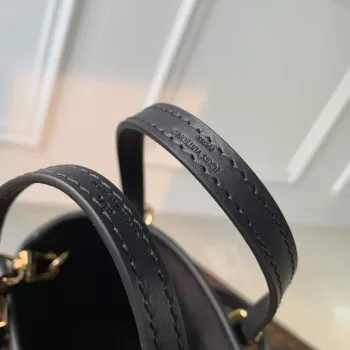 LV M82418 Louis Vuitton Nano Bucket Bag Černá
