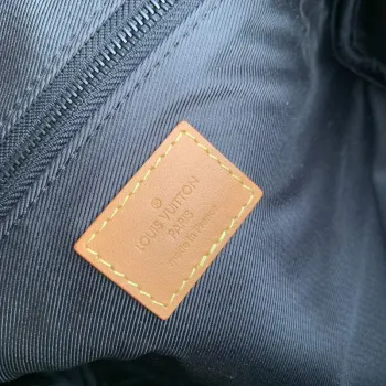 LV M46696 Louis Vuitton Dopp Kit Toaletní taška Radiant Sun