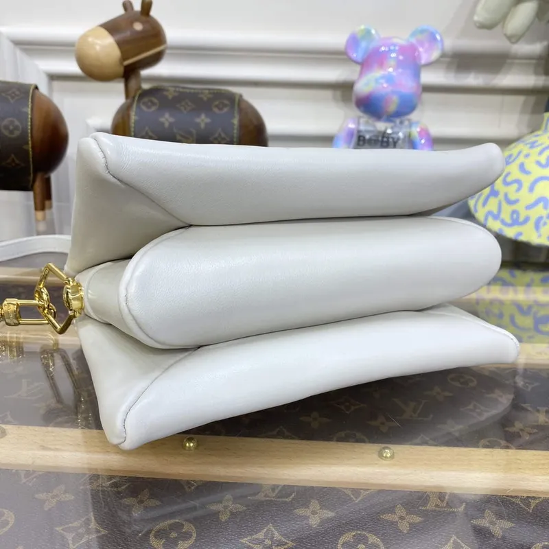 LV M22993 Louis Vuitton Coussin BB Kabelka Quartz & Multicolor