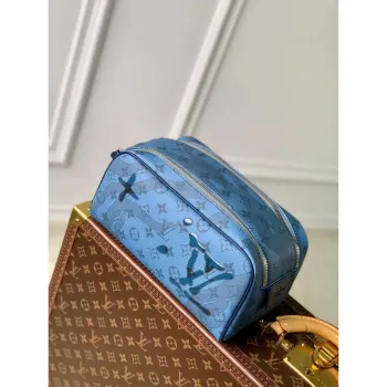 LV M82337 Louis Vuitton Dopp Kit Toaletní taška Abyss Blue