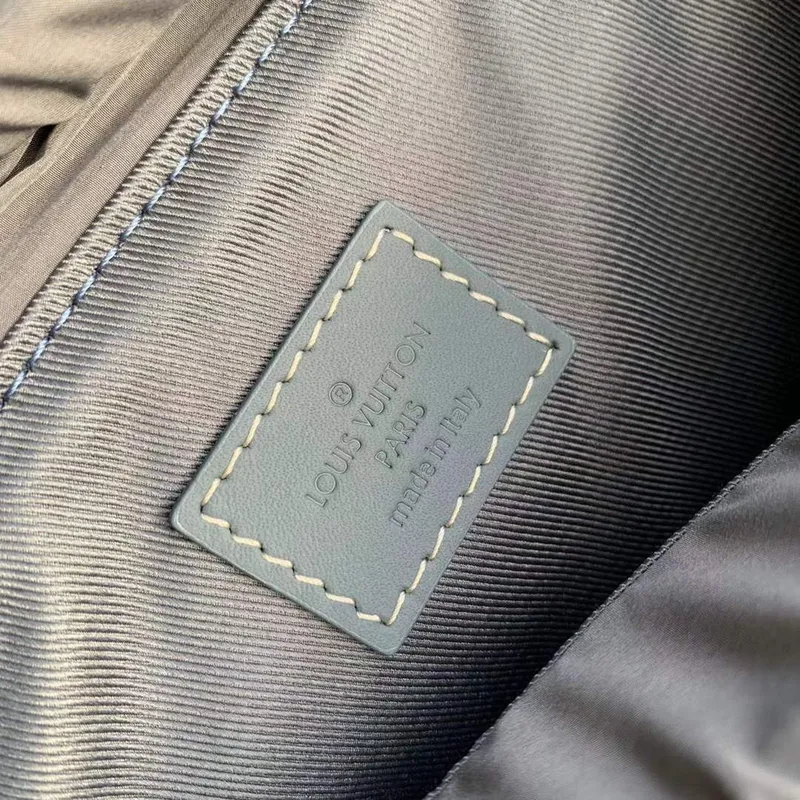 LV M22534 Batoh Louis Vuitton Montsouris