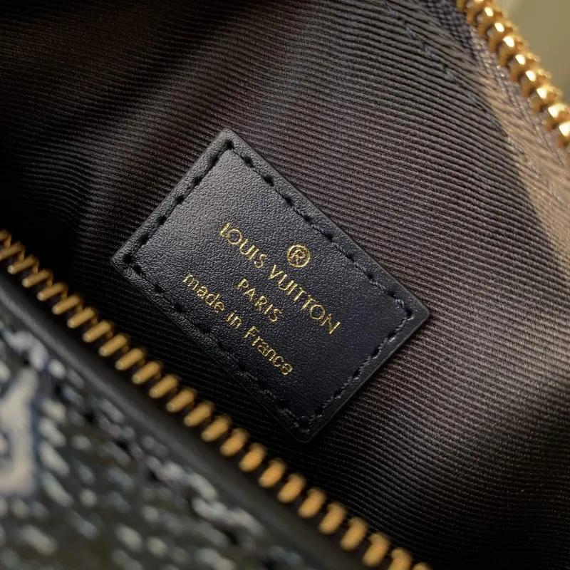 LV M22944 Louis Vuitton Boční Kufřík Kabelka Modrá