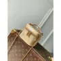 LV M22920 Louis Vuitton Micro Vanity Miniaturní Taška Béžová