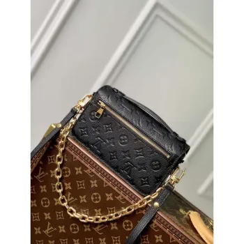 LV M46595 Louis Vuitton Pochette Métis East West Kabelka Černá