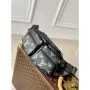 LV M22494 Louis Vuitton Comet Bumbag Černý Borealis