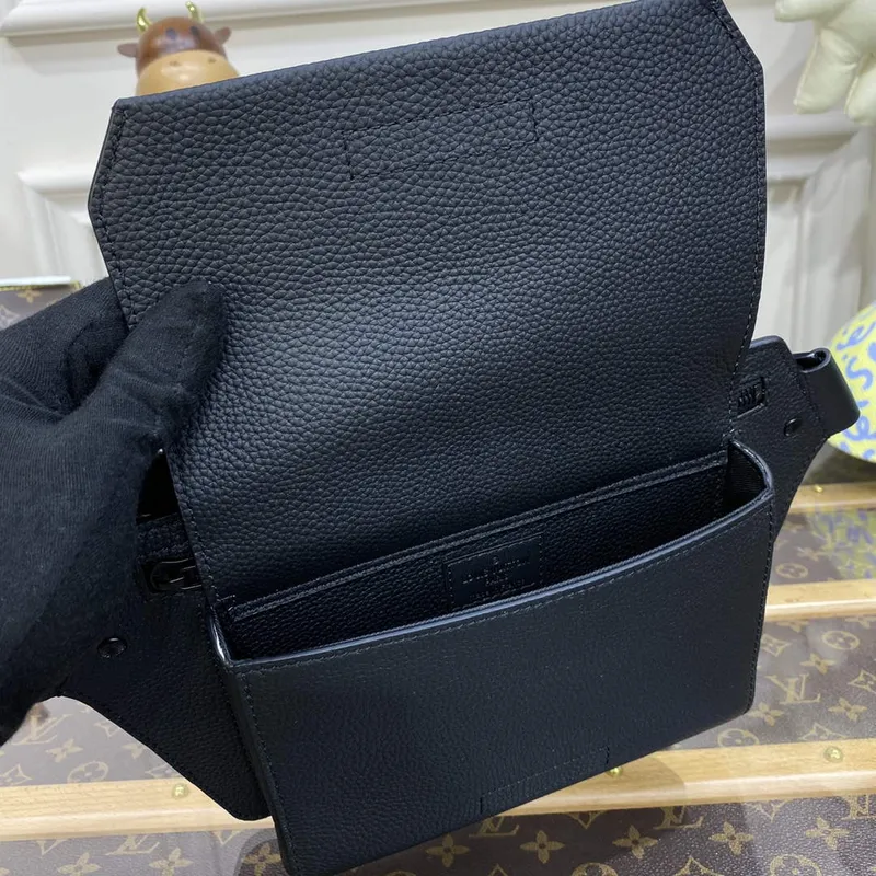 LV M57081 Louis Vuitton Taška přes rameno Takeoff Černá