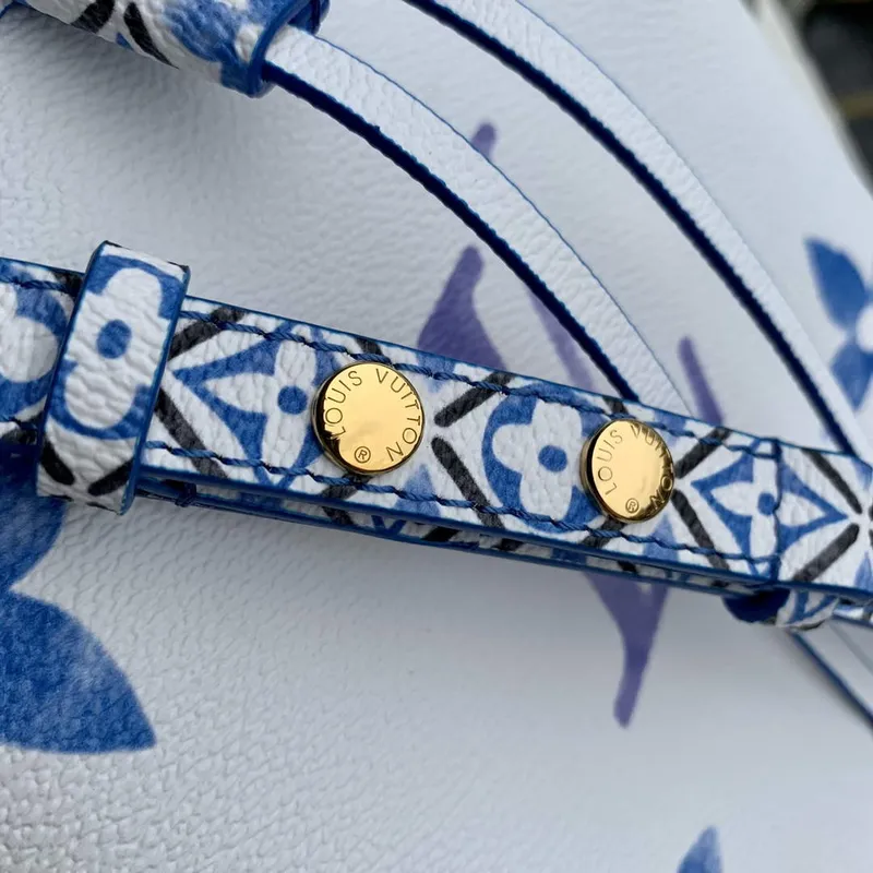 LV M22986 Louis Vuitton Néonoé BB Kabela na řetězu Bule