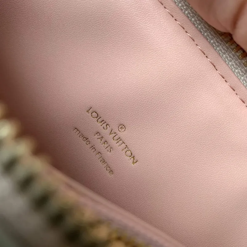 LV M22954 Louis Vuitton Coussin BB Kabelka Béžová