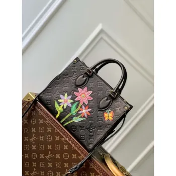LV M21732 Louis Vuitton LV x YK OnTheGo PM Taška Černá