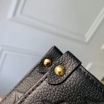LV M21732 Louis Vuitton LV x YK OnTheGo PM Taška Černá