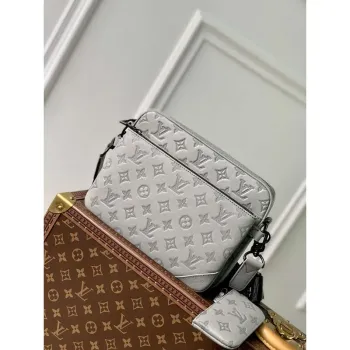 LV M46603 Louis Vuitton Trio Messenger Antracitová šedá